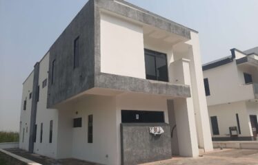 Equisite 5-Bedroom Detached Duplex